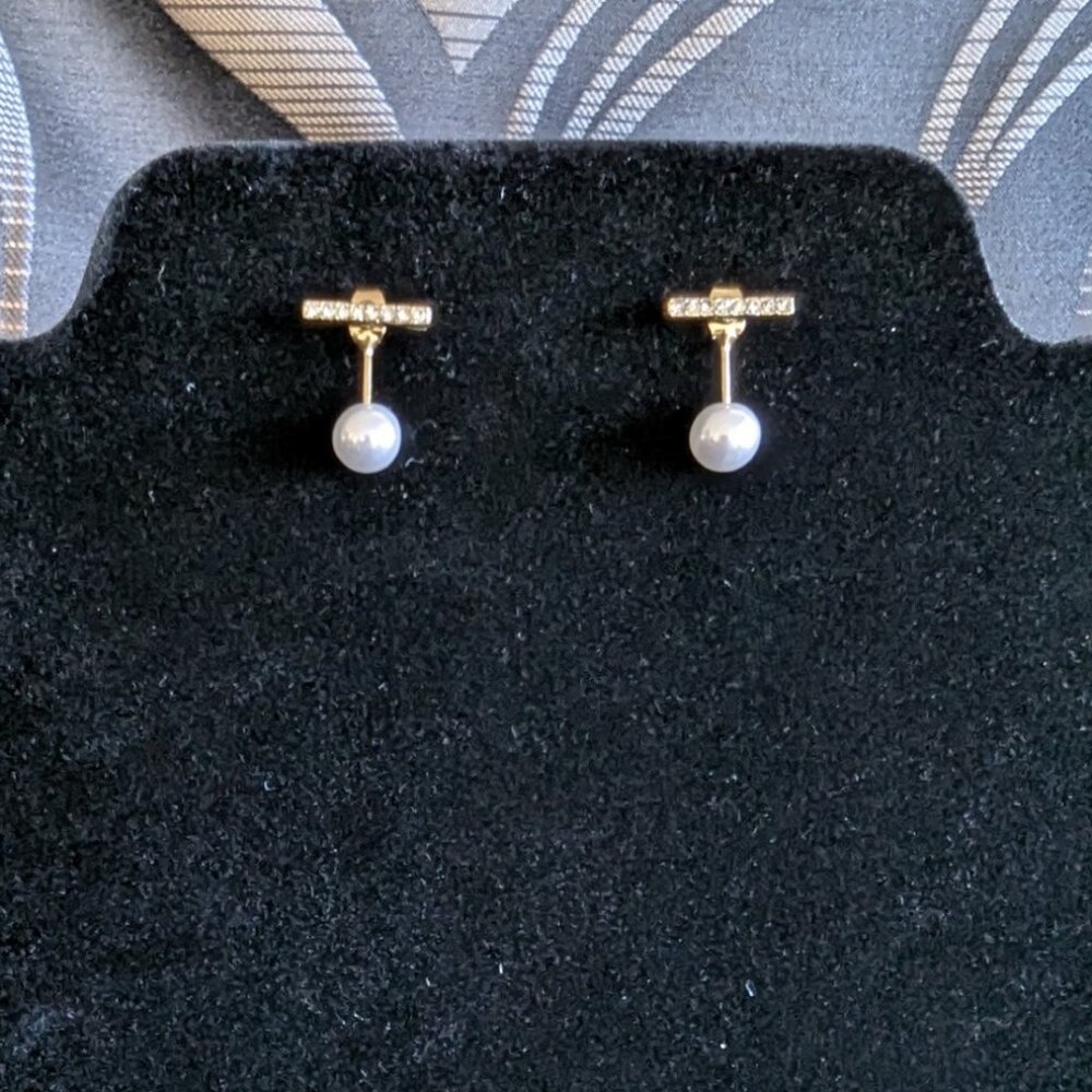 YJY Pearl Bar Earrings
